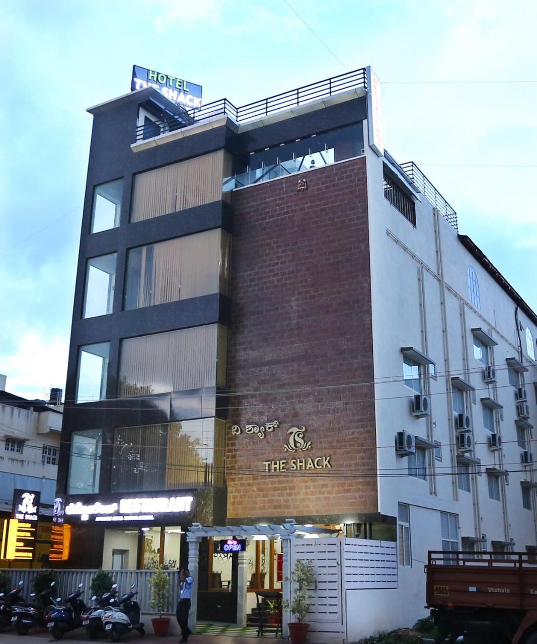 Hotel The Shack Bangalore Exterior photo